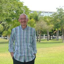 José Bonet, presidente de la sección de Exactas de la Real Academia de  Ciencias -
