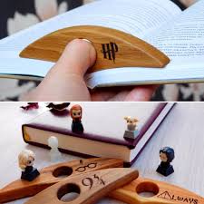 I Made Wooden Page Holder For Books With Symbolic Of Harry Potter Toys Liked It And You Scrap Wood Projects Small Wood Projects Wood Toys