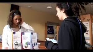 Le service client des banques en ligne repose essentiellement sur leur service téléphonique. Conseiller D Accueil Banque Oriane