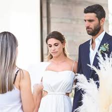Juan sebastián cabal, robert farah y su amor por roma: Cromos El Tenista Robert Farah Y Su Pareja La Golfista Facebook
