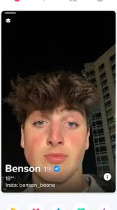 Bensone Boone Tinder