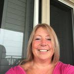 Kim Runkle's Instagram, Twitter & Facebook