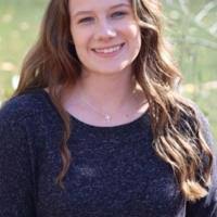 Bruner receives scholarship