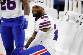 Ray Davis' incredible survival story: From being homeless to the NFL - The  Playoffs