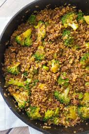 Honey Garlic Ground Beef And Rice With Broccoli Is An Easy Stove Top Dinner Recipe This Skillet Dinner Is Lo Beef And Rice Ground Beef And Broccoli Ground Beef