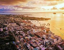 Kota ini juga merupakan pusat pemerintahan untuk pantai barat negeri sabah. 35 Tempat Menarik Di Kota Kinabalu Terbaru 2021 Untuk Kaki Travel