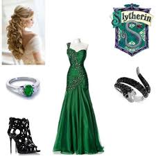Pin By Amanda Jackson On Ball Gowns And Shoes Slytherin Fashion Harry Potter Dress Harry Potter Outfits