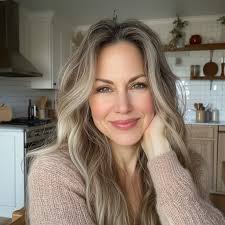 Craving = Solved. Peanut Butter Dream Bars are here. 🥜🔥 Ingredients For  the Crust 16 ounces peanut butter sandwich cookies, crushed (reserve 8 to 9  cookies to crush for topping) 8 tablespoons