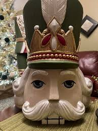 Here's our first video tutorial: Jessica McLeod demonstrates how to do  angel hair for Nutcracker 2019.