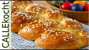 Hefezopf Flechten Und Backen Omas Osterrezepte Youtube Hefezopf Rezepte Hefezopf Backen