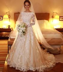 Große auswahl versandkostenfrei kauf auf rechnung | bei about you. Pin By Franz Heine On Wedding Dresses Long Sleeve Wedding Dress Lace Wedding Dresses Bridal Dresses