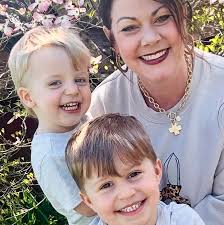 🏈📣 If looking cute was a sport… we'd all be MVPs 😂 I rounded up 25+  football outfits that are way more fun than just wearing a jersey. Who's  ready for kickoff style? 🙌🔥