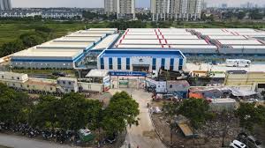 Viglacera sponsors sanitary equipment and tiles for the Covid 19 field  hospital project in Hanoi