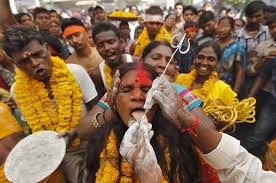 India is throbbing with diversity and there are so many traditions and rituals which. Religious Rituals In India Reuters Com