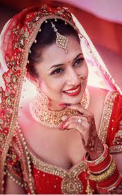 Android users need to check their android version as it may vary. Divyanka Tripathi In Wedding Dress Download Free Hd Mobile Wallpapers