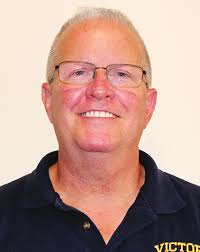 V I C T O R C E N T R A L S C H O O L D I S T R I C T N E W S M A G A Z I N  E ON DISPLA Y