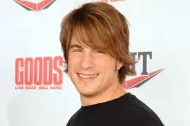 Jimmy Wayne Puts Walking Shoes