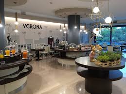 Hotel roxy plaza, hotel cangrande di soave, and best western plus soave hotel are some of the most popular hotels for travelers looking to stay near the soave castle. Piscina Picture Of Best Western Plus Soave Hotel San Bonifacio Tripadvisor