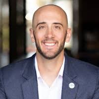 3100+ perfiles de «Berthold»