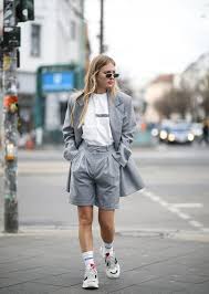 28 Easy Ways To Style Your Shorts With A Blazer Fashion Inspo Outfits Fashion Neutral Fashion