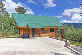 Log cabin for vacation rental. Dakota Log Cabin 4 Bedroom Vacation Cabin Rental Terry Peak Sd 141575 Find Rentals