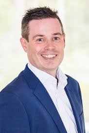 Ben Arthur's Instagram, Twitter & Facebook