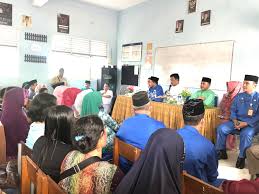 Dibanding ke smpn 43 batam jaraknya mencapai mencapai 6 km. Pemko Tambah Satu Smpn Di Nongsa
