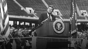 Kennedy about the effort to reach the moon to a large crowd gathered at rice stadium in houston, texas, on september 12, 1962. This Day In History Jfk Delivers Iconic We Choose To Go To The Moon Speech
