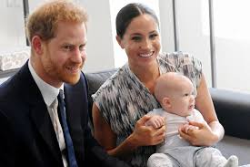 Royal baby archie has a nanny! Baby Archie Prinz Harry Royal Experten Fordern Spektakulares Gala De