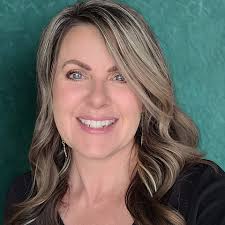 Mitzi Mascara filled our hearts, and we knew how absolutely incredible our  clean mascara was. The scary part of launching her was whether you would  love her as much as we do.