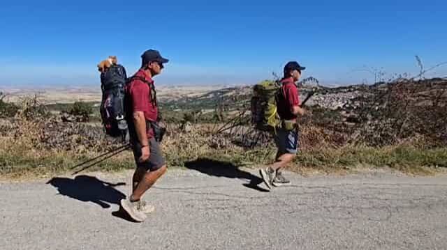 Da Roma a Monte Sant’Angelo a piedi: 530 km lungo la Via Micaelica per portare un messaggio di pace