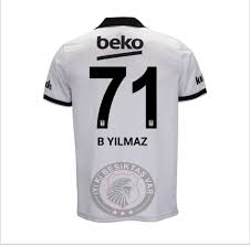 Burak, çin ekibinin kendisine yaptığı teklifin yarı. Iyi Ki Besiktas Var On Twitter Burak Yilmaz In Giyecegi Forma Numarasi Belli Oldu By71
