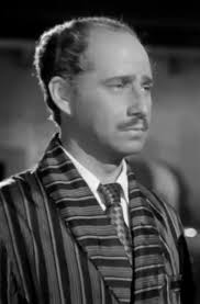 En un día como hoy, pero de 1994, muere el actor estadounidense **Irving Lee.**  **Irving Levy Fischgrund **nació en Denver, Colorado, el 4 de abril de  1908, conocido en el medio artístico