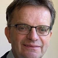 Mehr Unterstützung geht nicht. Danke, liebes Hamburger Abendblatt, vor  allen an Anne Dewitz. Den Bericht lest Ihr auch hier:  https://lnkd.in/ePbQ5DbW Die ersten Exemplare von "Tödliche Blüte", dem…