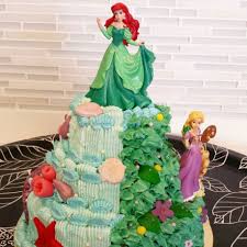 Gateau Aux 2 Princesses Ariel Et Raiponce Genoise Chocolat Ganache Chocolat Et Creme Au Beurre Decoration En Pa Princess Disney Princess Diaper Cake