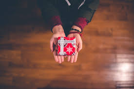 But searching for the right gift can. 11 Last Minute Gifts For Your Girlfriend That Will Make Her 2016 End In A Perfect Way Hellogiggles