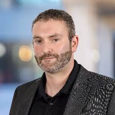 Mike Wayne's Instagram, Twitter & Facebook