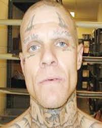 Easy-to-identify theft suspect caught