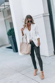 Classy And Elegant Summer Outfits Best Classy Shorts Outfits Feminine Fashion Classy Outfits Chic O Work Outfits Women Smart Casual Outfit Casual Work Outfits