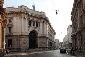 La costruzione di un nuovo edificio che dovesse servire come sede genovese della banca fu decisa dal consiglio superiore della banca d'italia il 18 settembre 1905, in quanto l. Palazzo Della Banca D Italia Milano Wikipedia