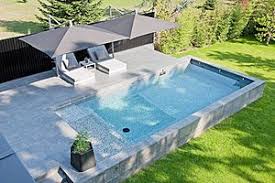 Piscine Semi Enterree Beton