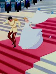 Vite On Va S Acheter Des Pizzas Et De La Raclette Cinderella Disney Disney Cartoons Disney Aesthetic
