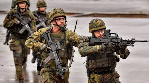 The states of germany are not allowed to maintain armed forces of their own. Zustand Der Bundeswehr Militarisches Leichtgewicht