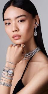 82 条Make up 和妆容点子，即刻收藏| 头发装饰、日常妆、美容秘诀以及更多