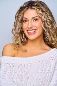 Layla Hansen's Instagram, Twitter & Facebook