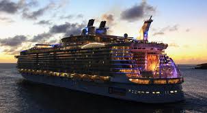 Verlängert 1980, abgewrackt 2010) war mit 458,45 m das längste schiff der welt. Kreuzfahrt Deluxe Auf Der Allure Of The Seas