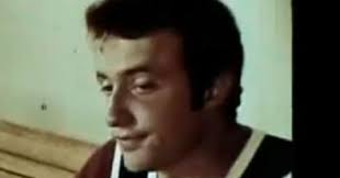 Prior marrying, gennera, jonathan was in a marital relationship with marnie fausch. Watch The First Film Role Of Jonathan Banks Mike From Breaking Bad As A Hapless Boyfriend In A Psa About Menstruation