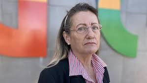 Vicki Etheridge's Instagram, Twitter & Facebook