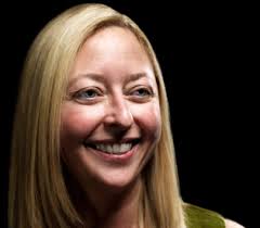 Founder couple seeks new CEO to smooth path to going public