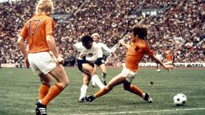 Dass er seine alkoholabhängigkeit überwunden hat, ist auch ein verdienst von uli hoeneß und franz beckenbauer. Av5xa0raknscxm